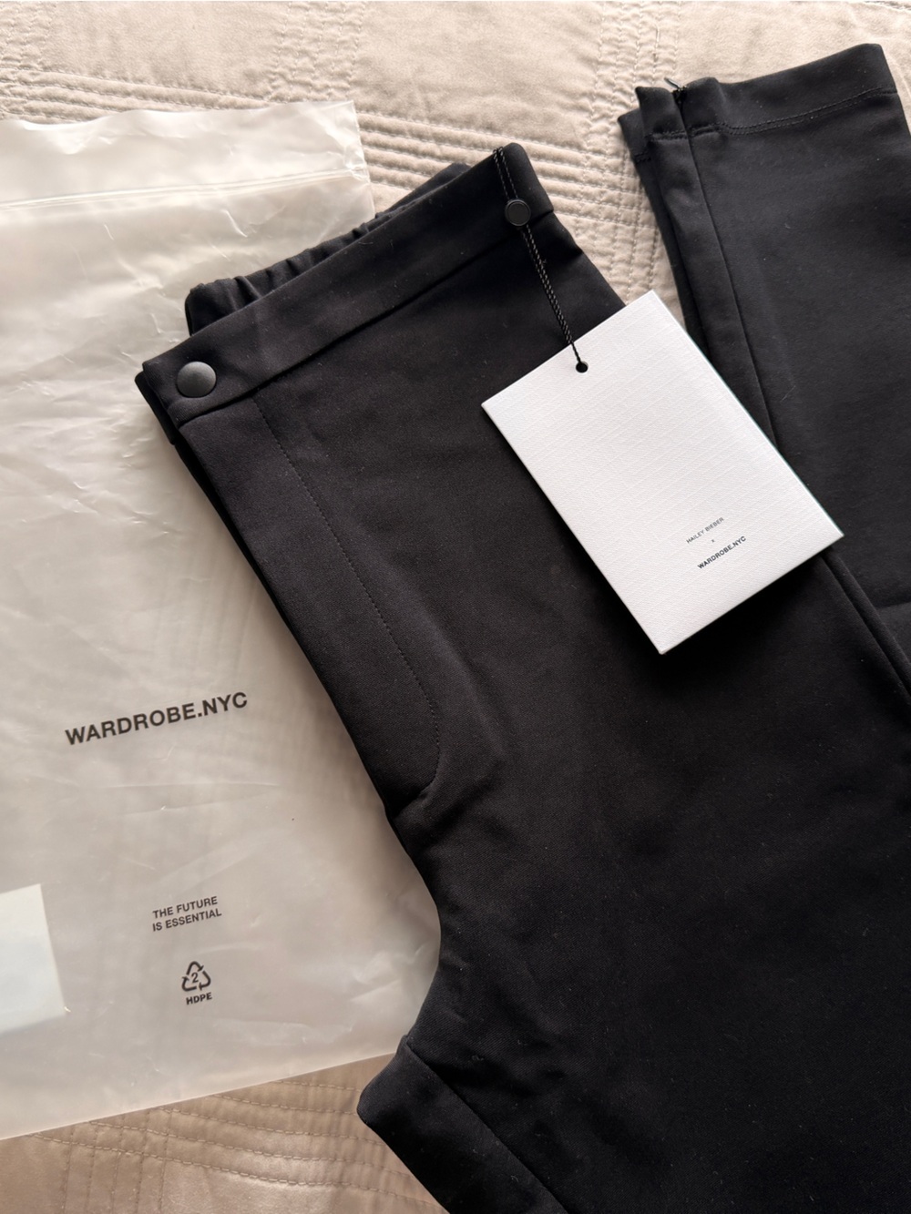 NWT WARDROBE.NYC x Hailey Bieber HB Leggings Black M $450